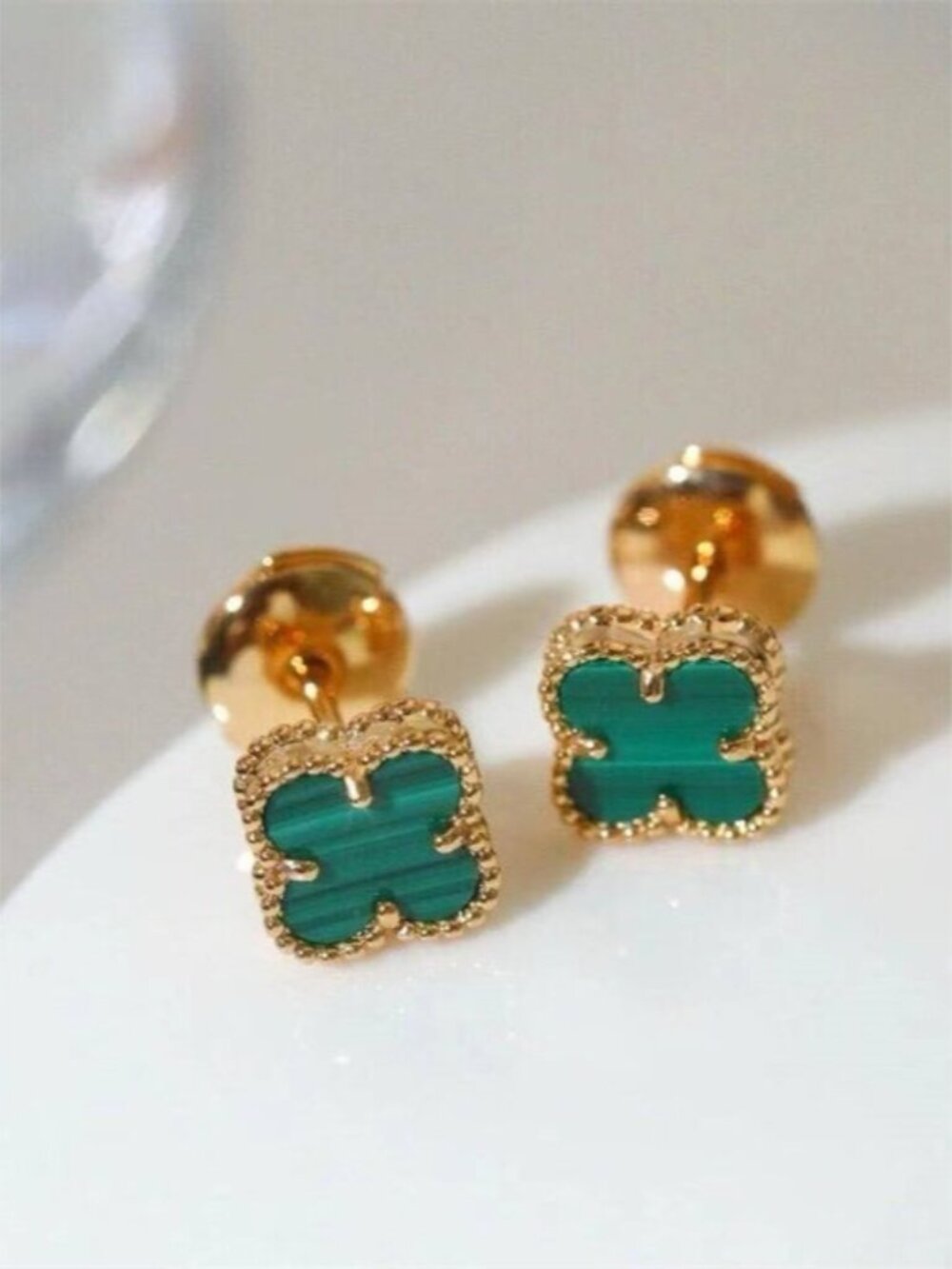 ✨ Van Cleef&Arpels Green Earrings ✨